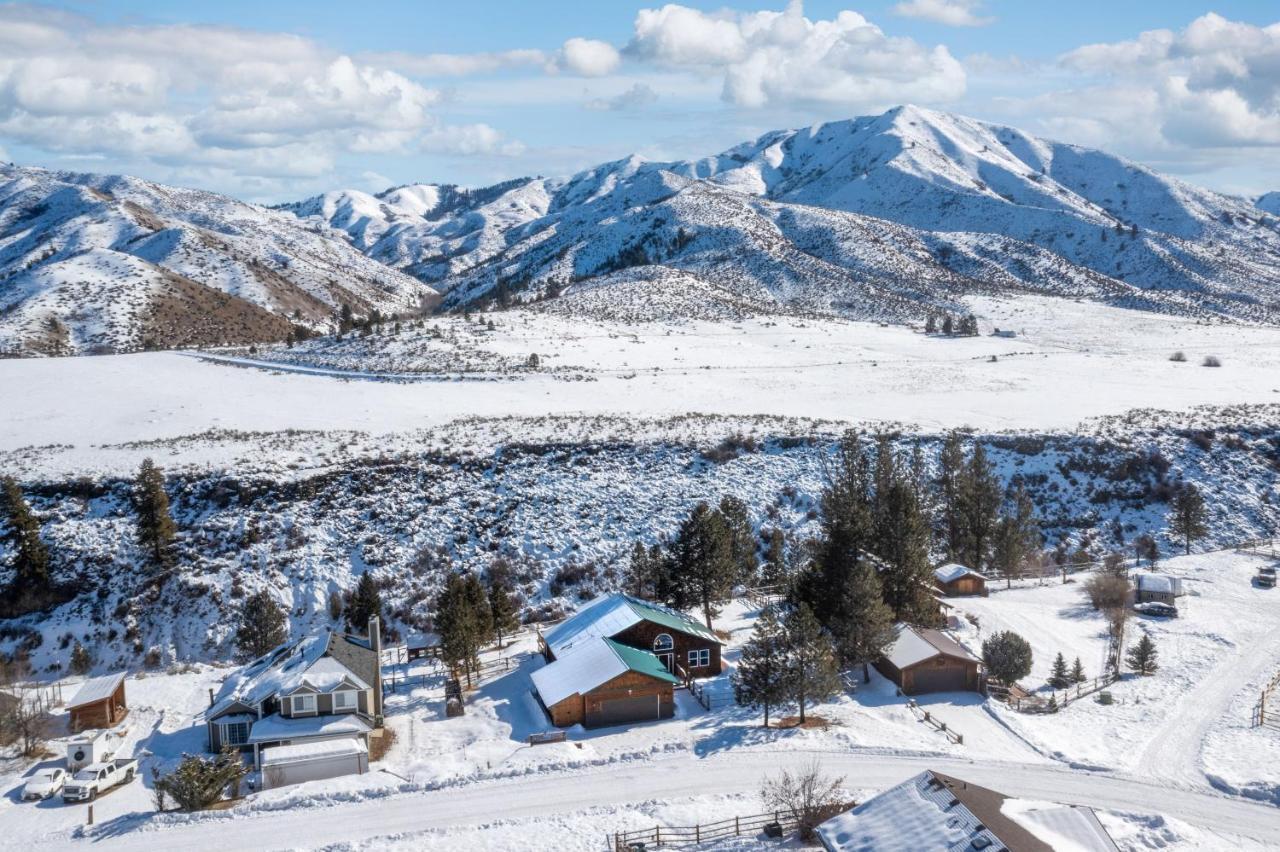Twin Pines Wilderness Cabin: Scenic Views & Pet-Friendly Retreat Boise Exterior photo