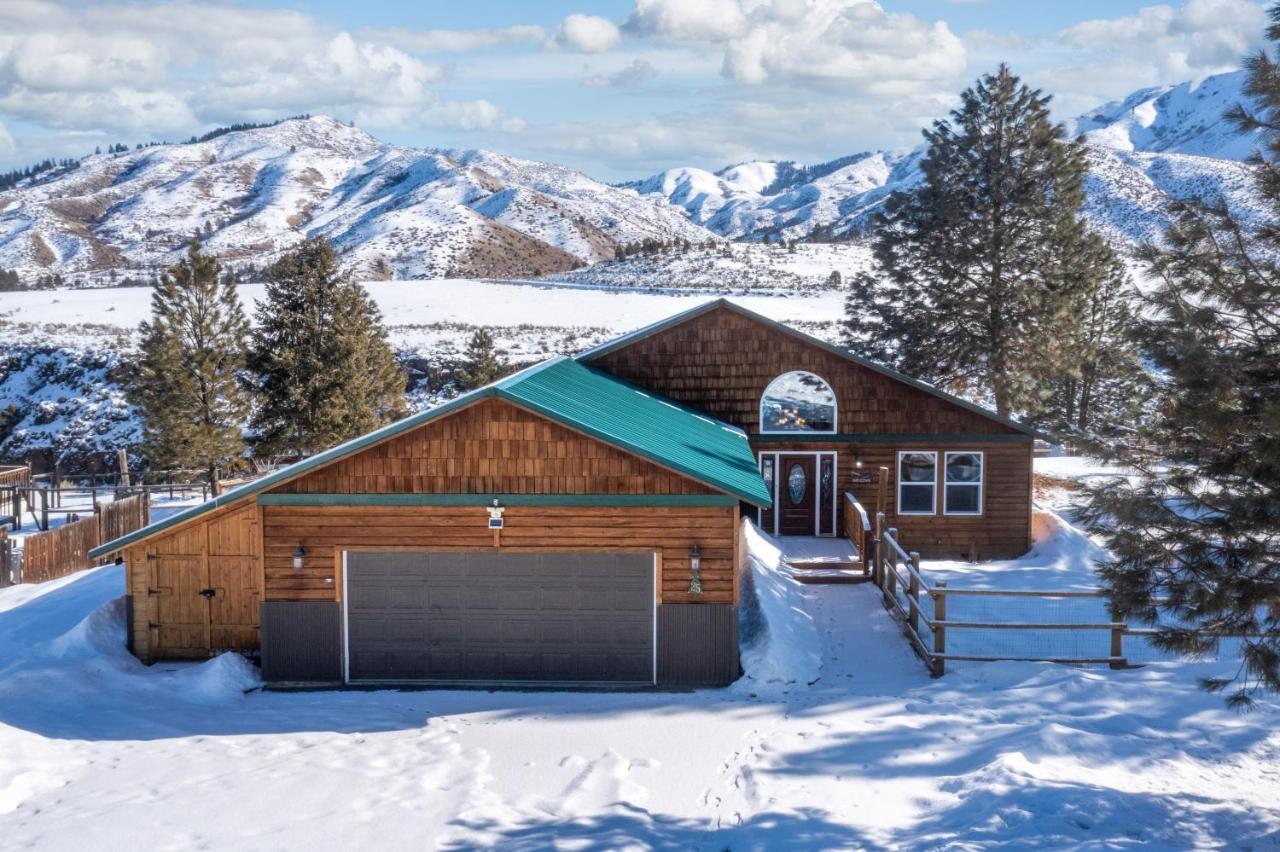 Twin Pines Wilderness Cabin: Scenic Views & Pet-Friendly Retreat Boise Exterior photo