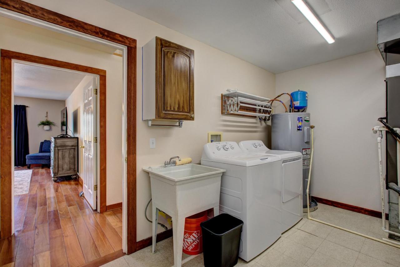 Twin Pines Wilderness Cabin: Scenic Views & Pet-Friendly Retreat Boise Exterior photo