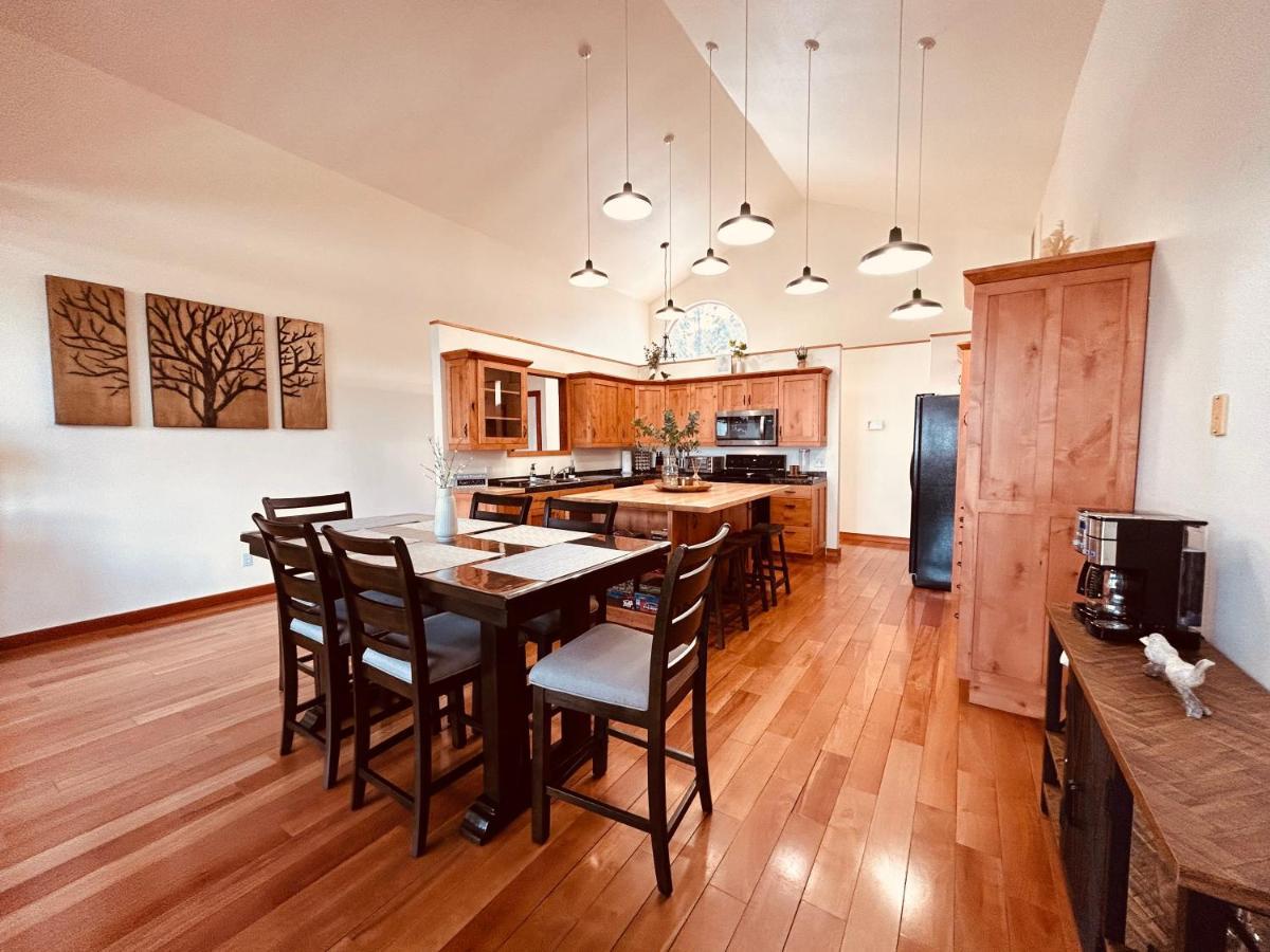 Twin Pines Wilderness Cabin: Scenic Views & Pet-Friendly Retreat Boise Exterior photo